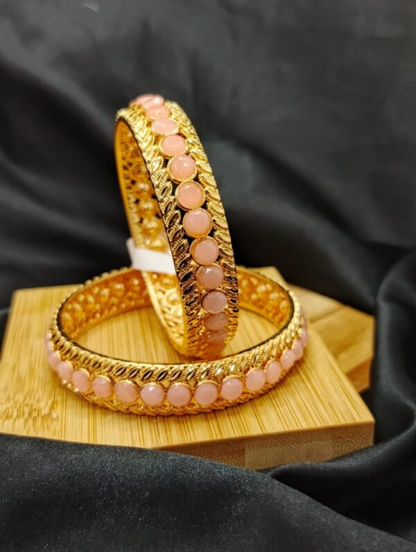 Color Bloom Gold Handcuff - Image 2