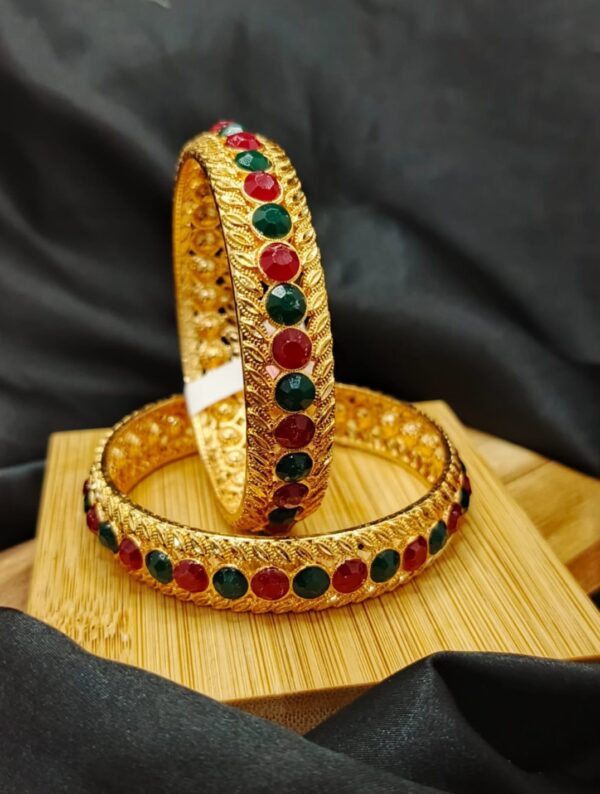 Color Bloom Gold Handcuff - Image 7