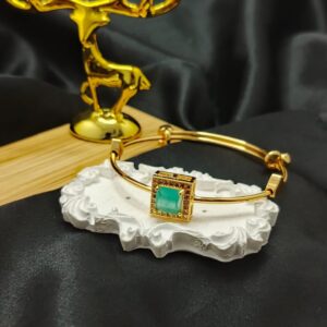 Square Radiance Handcuff