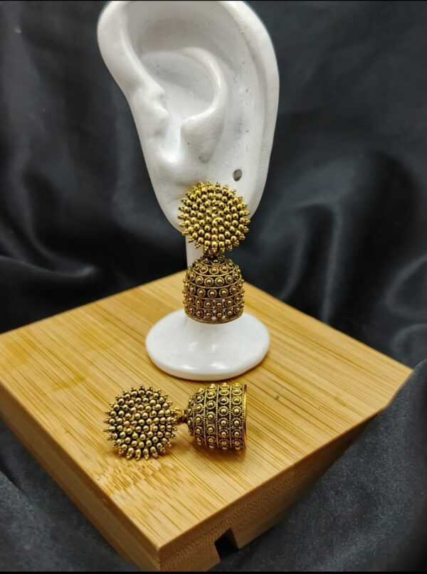 Riwayat Pearl Jhumkis