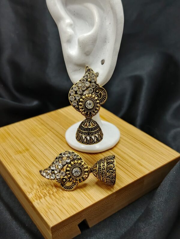 Sitara Gold Jhumkis