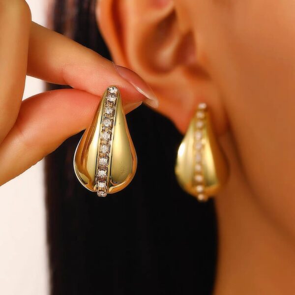 Vintage Teardrop Shape Zircon Earrings - Image 5