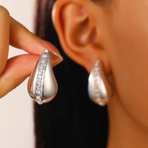 Vintage Teardrop Shape Zircon Earrings - Image 4
